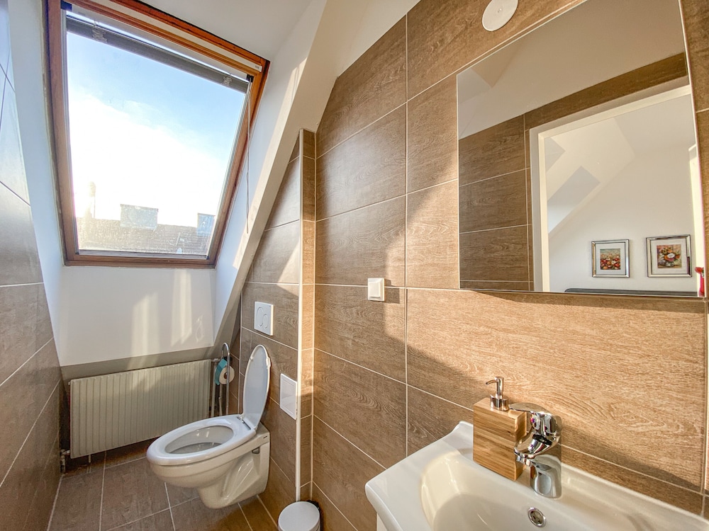 modern hotel hauptbahnhof