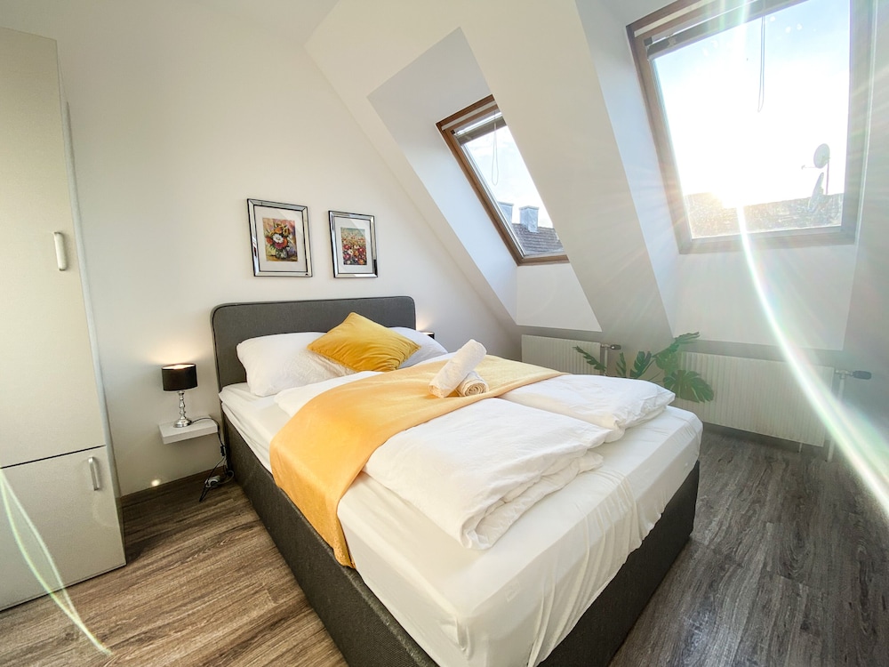 modern hotel hauptbahnhof