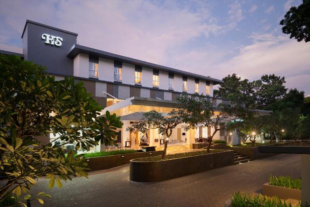 hotel santika mataram lombok