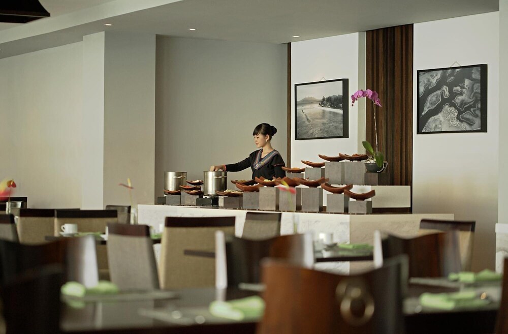 hotel santika mataram lombok