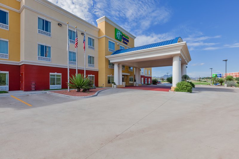 Holiday Inn Express & Suites Alpine Southeast, An Ihg Hotel