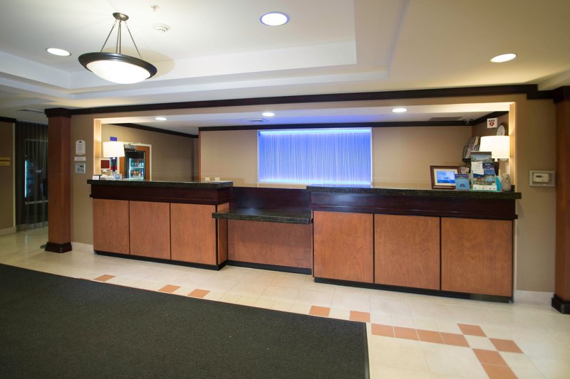 fairfield inn and suites by marriott burley