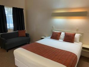 Ben Hall Motor Inn,Gunnedah>>Forbes,3 star