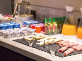 ibis styles laval centre gare