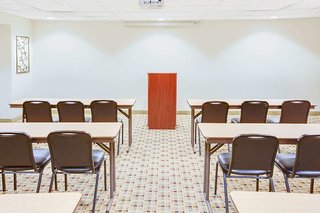 Microtel Inn & Suites By Wyndham Saraland/North Mobile,Saraland>>Mobile,2 star