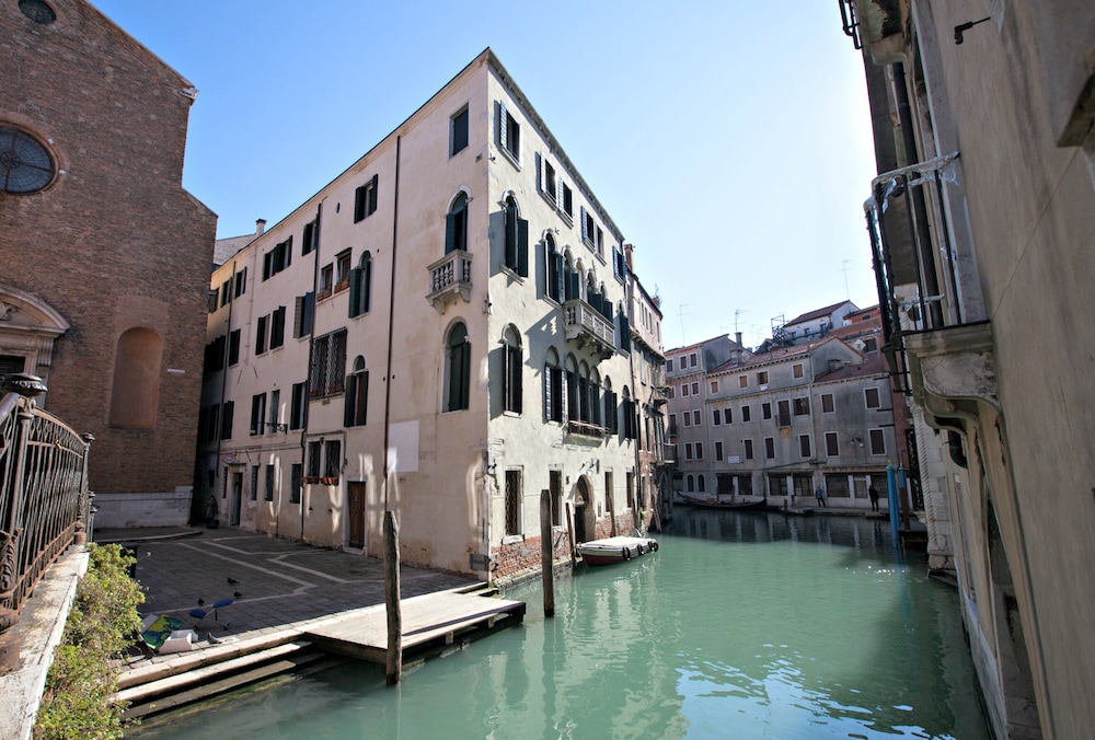 ca foscolo residence