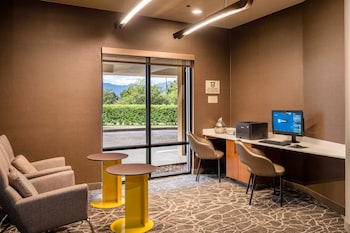 springhill suites marriott colorado springs south