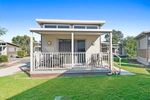 Discovery Parks - Swan Valley,Near Ironbark Brewery,4 star
