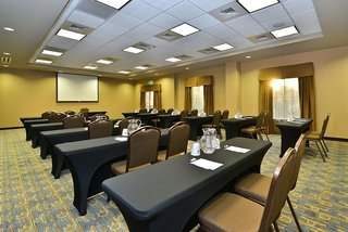 hampton inn and suites columbia southeast ft jackson