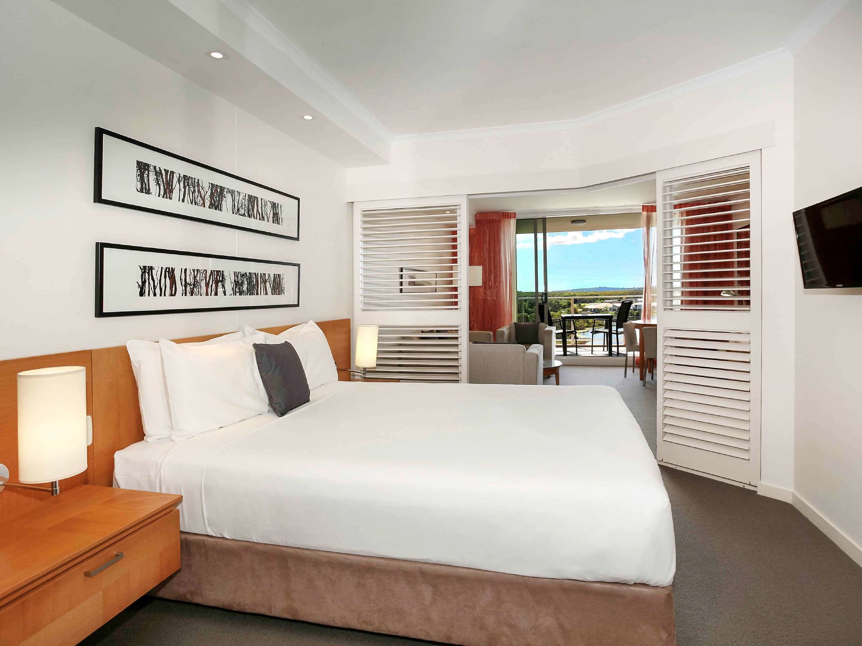 pelican waters resort