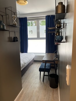 iq hotel