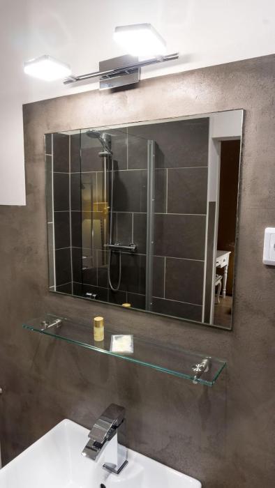 hotel skada city colln