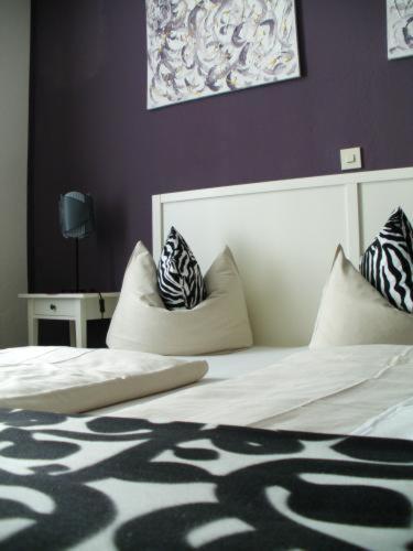 hotel skada city colln