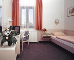 hotel skada city colln