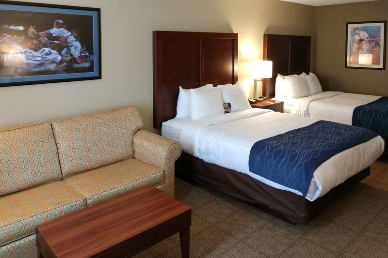 comfort inn and suites milford cooperstown