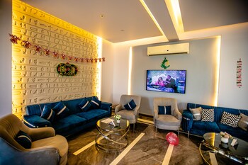 pyramids oasis hotel