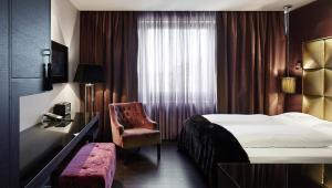 Roomers Frankfurt Central, Autograph Collection,Near Staedel Museum,5 star