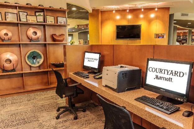 courtyard by marriott new braunfels river village