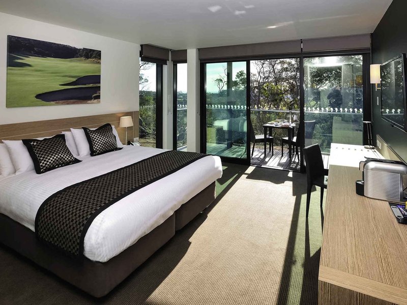 mercure portsea