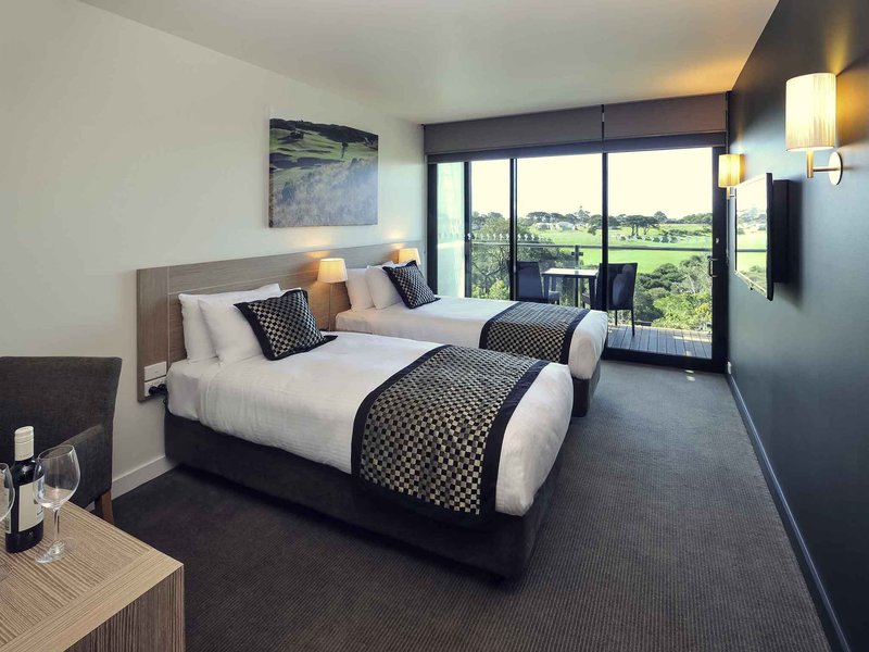 mercure portsea