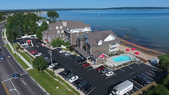 Cherry Tree Inn & Suites,East Bay Township>>Cedar,3 star