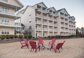 Cherry Tree Inn & Suites,East Bay Township>>Cedar,3 star