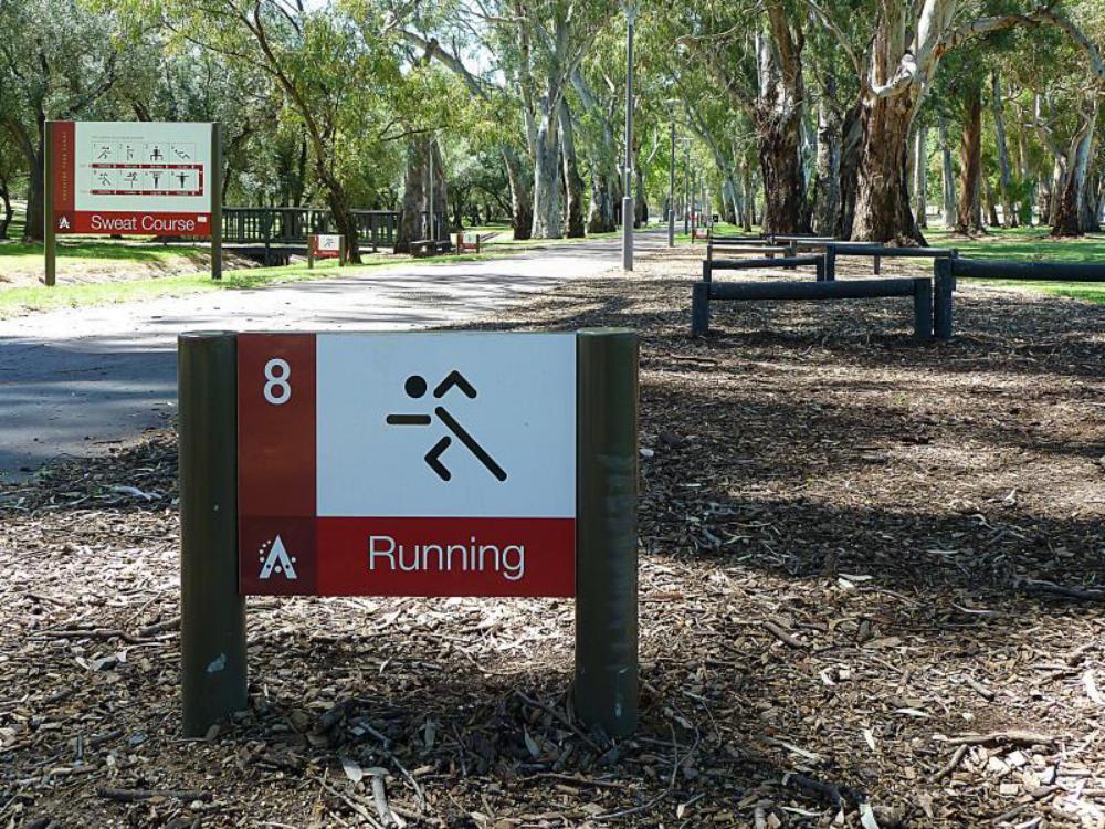 adelaide travellers inn hostel