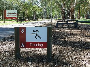 adelaide travellers inn hostel