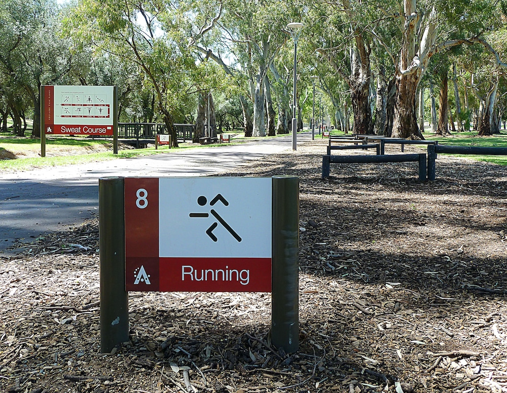 adelaide travellers inn hostel