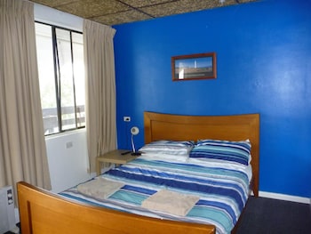 adelaide travellers inn hostel