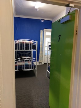 adelaide travellers inn hostel