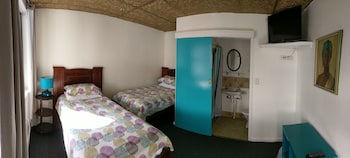adelaide travellers inn hostel