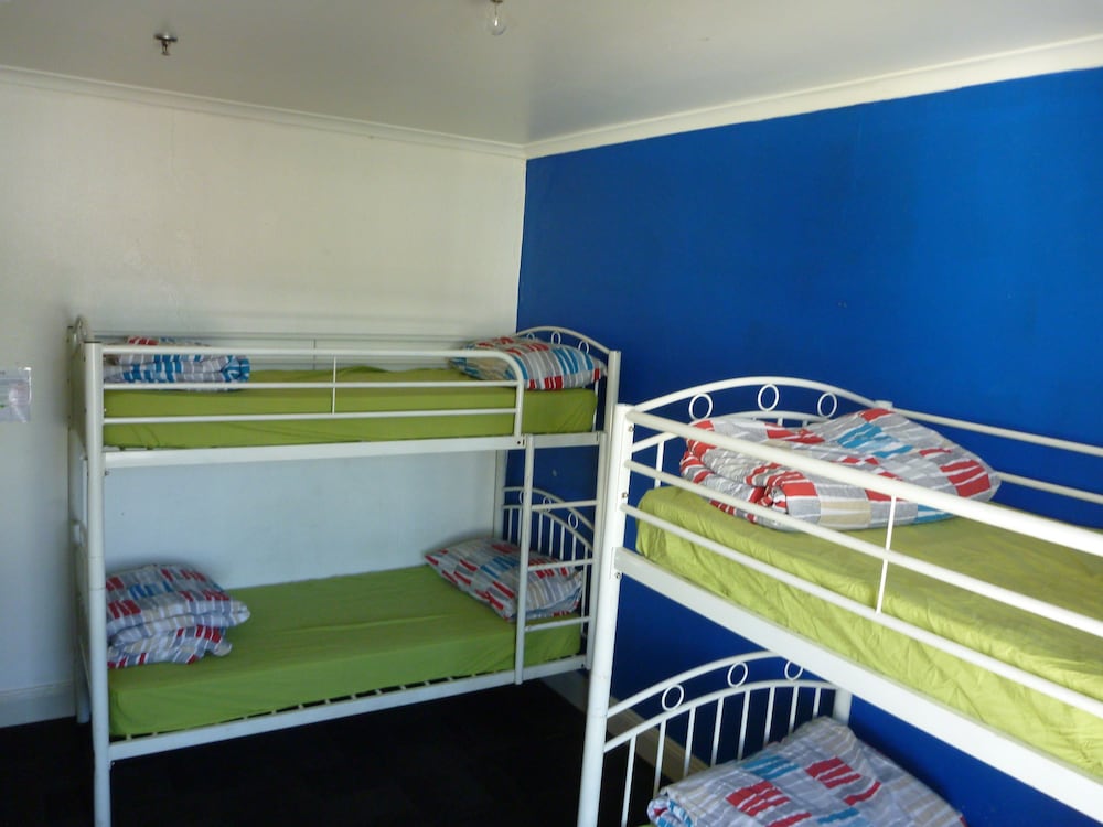 adelaide travellers inn hostel