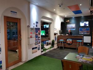 Adelaide Travellers Inn - Hostel,South Australia>>Adelaide,2 star