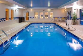 fairfield inn and suites by marriott greensboro wendover