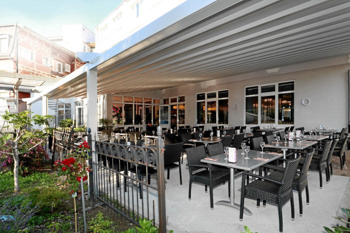 hotel and restaurant danner