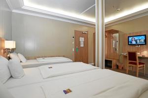 hotel and restaurant danner