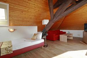 hotel and restaurant danner