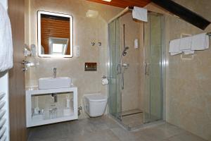 hotel and restaurant danner