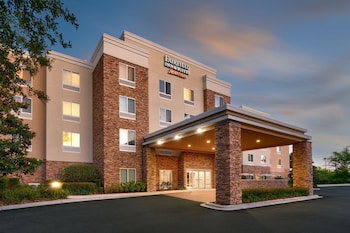 fairfield inn and suites by marriott tallahassee central