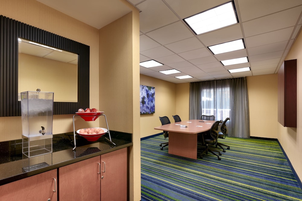 fairfield inn and suites by marriott tallahassee central