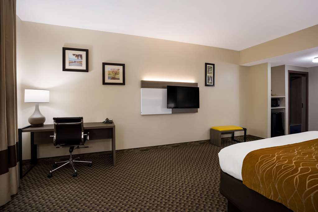 comfort inn and suites midway tallahassee west