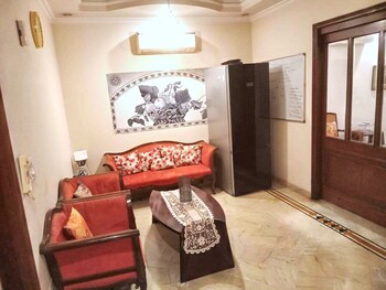 captivating 2 bed apartment in new delhi