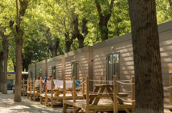 hu venezia camping in town