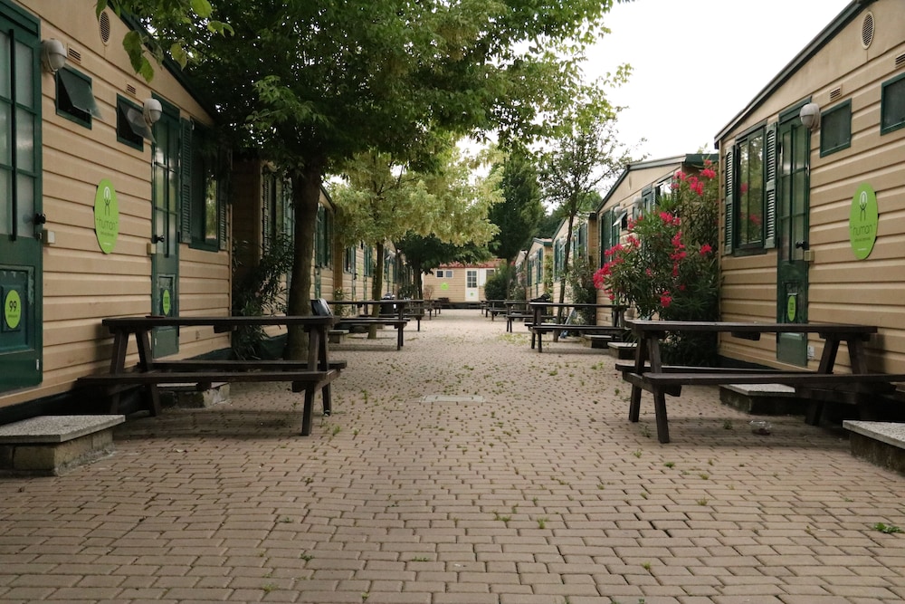 hu venezia camping in town