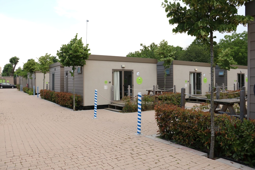 hu venezia camping in town