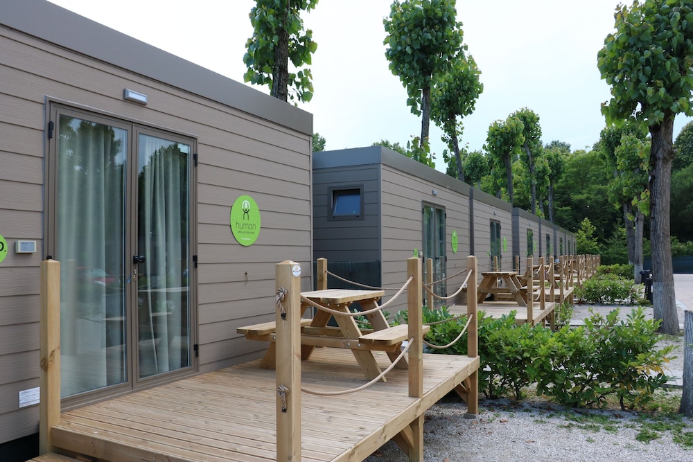 hu venezia camping in town