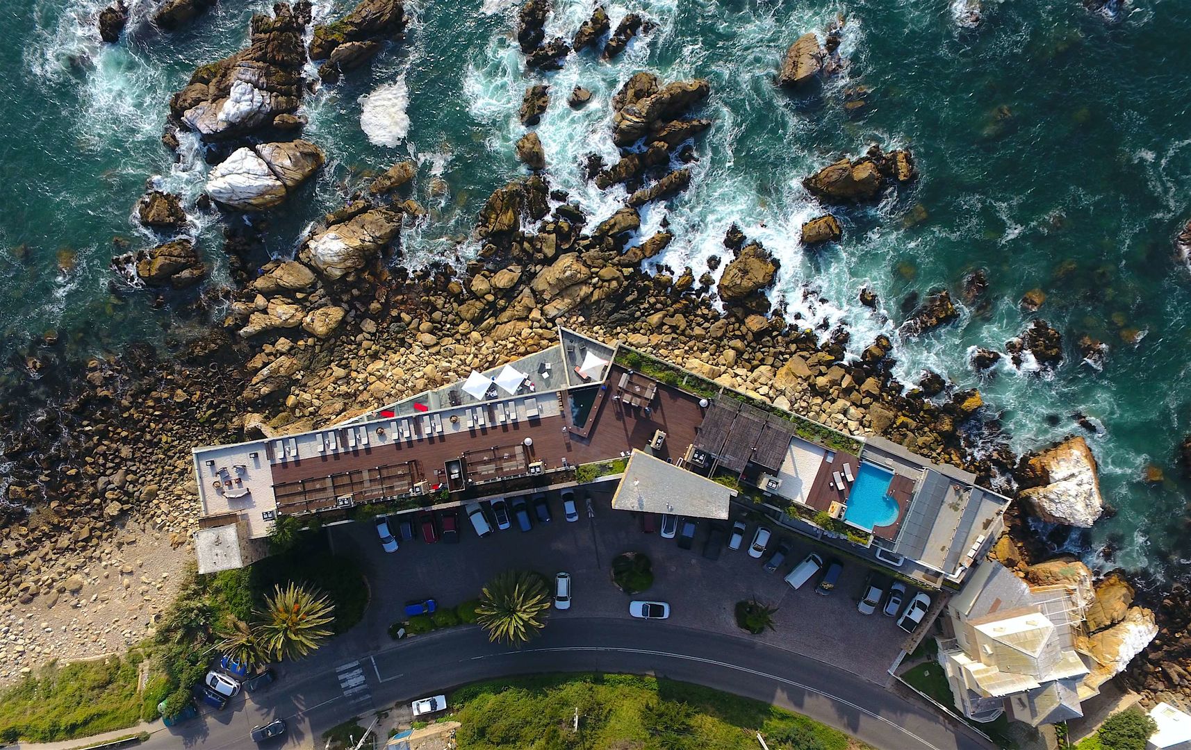 radisson blu acqua hotel and spa concon