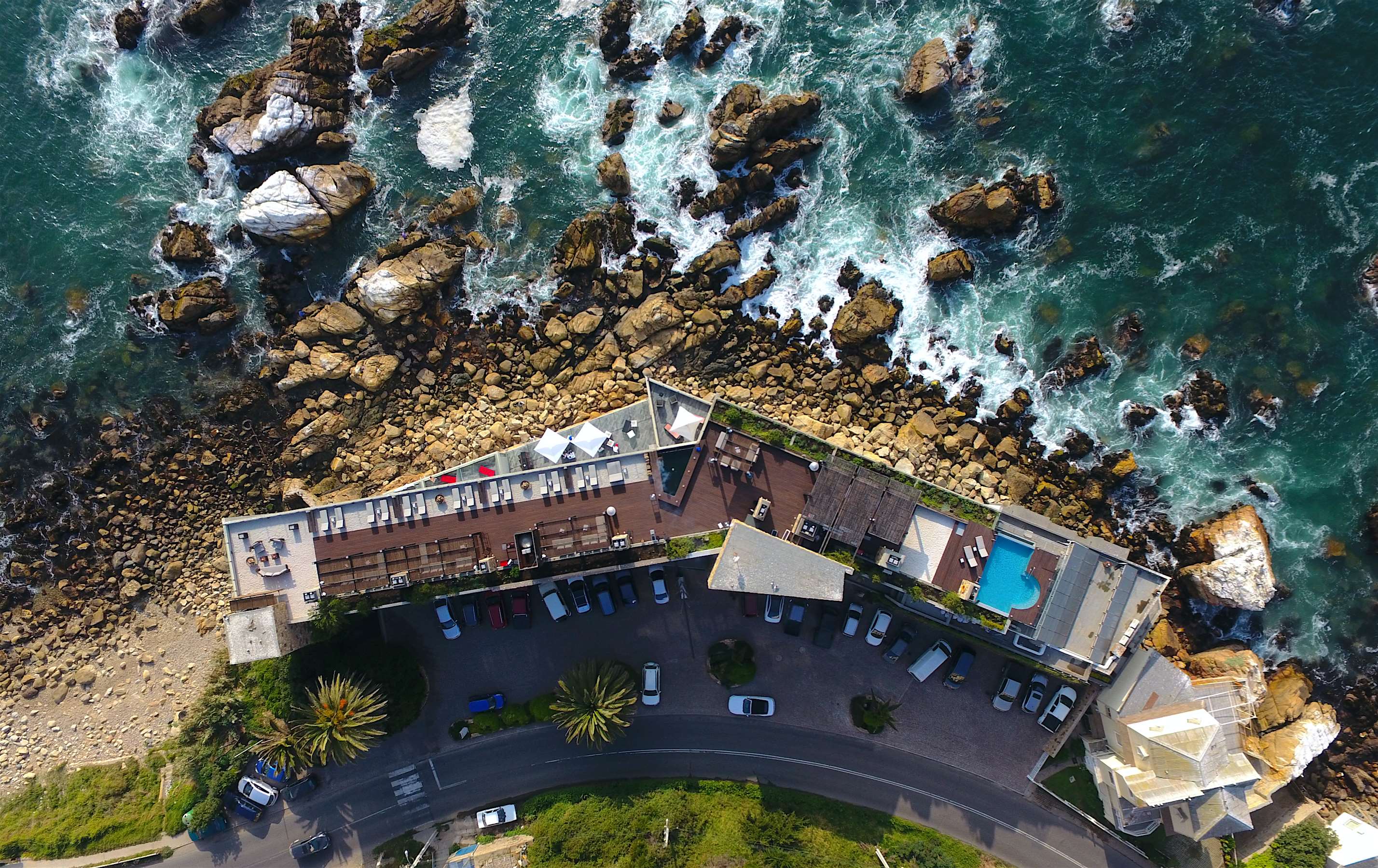 radisson blu acqua hotel and spa concon