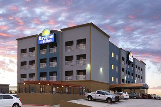 Days Inn & Suites By Wyndham Galveston West/Seawall,8712 Seawall Blvd,3 star